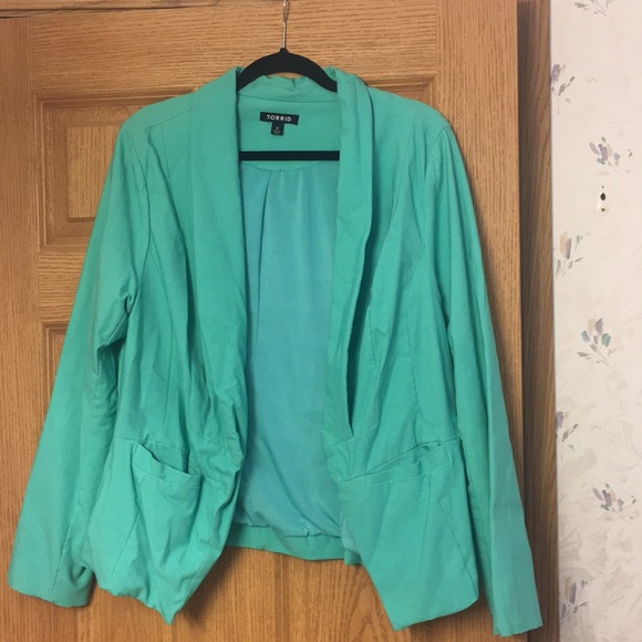 Torrid Blazer 💚 Amazing Color! - Picture 1 of 4